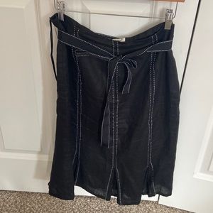 A-line linen must have for summer skirt!